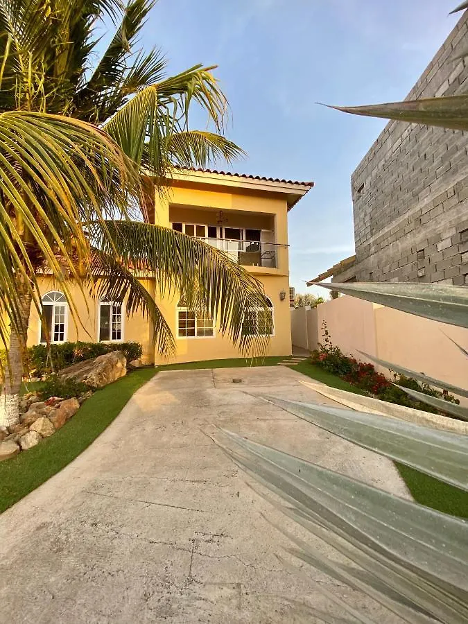 Cozy Apartment A 3 Minutes To The Marriott Noord Aruba